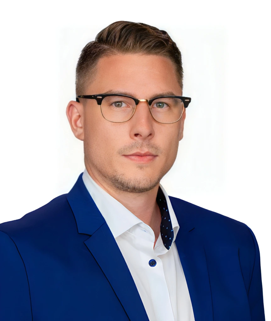 alex brazeau headshot c e 862x1024 | yodo1 | yodo1